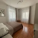 Interno 3 - Vatican Apartment