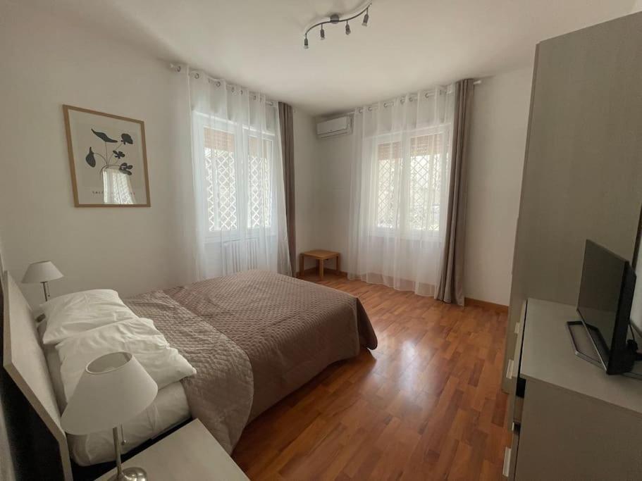 Interno 3 - Vatican Apartment